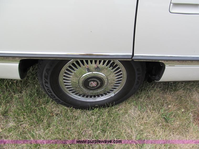 image for item C2274 1995 Cadillac DeVille