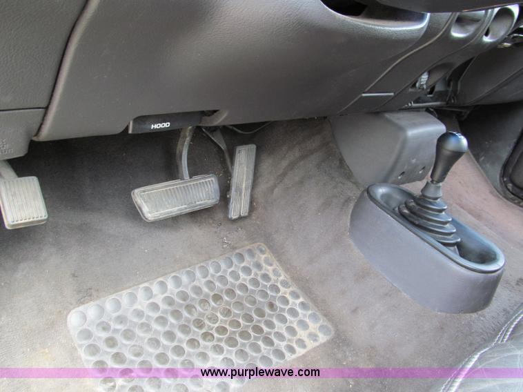 image for item C2364 2001 Dodge Ram 1500 Sport pickup truck