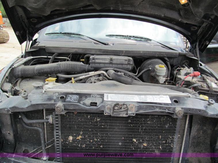 image for item C2364 2001 Dodge Ram 1500 Sport pickup truck