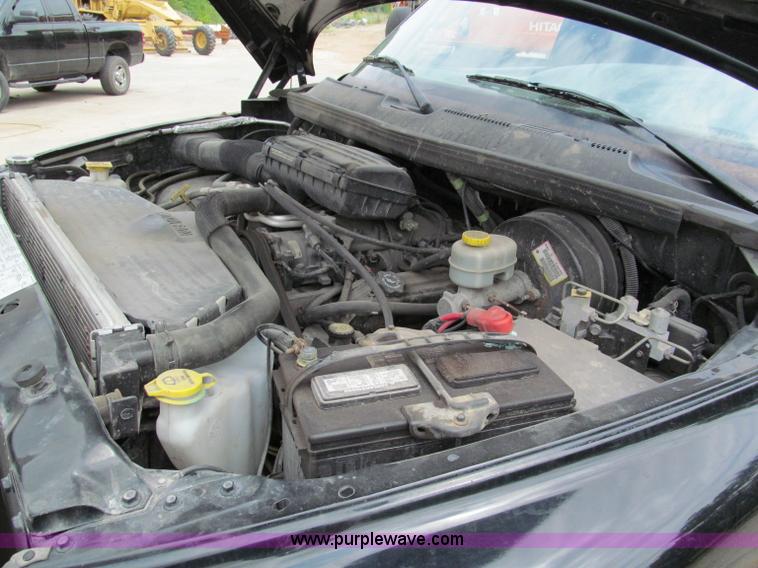 image for item C2364 2001 Dodge Ram 1500 Sport pickup truck