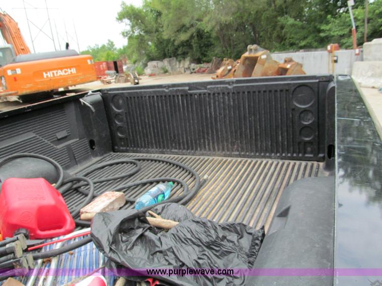 image for item C2364 2001 Dodge Ram 1500 Sport pickup truck