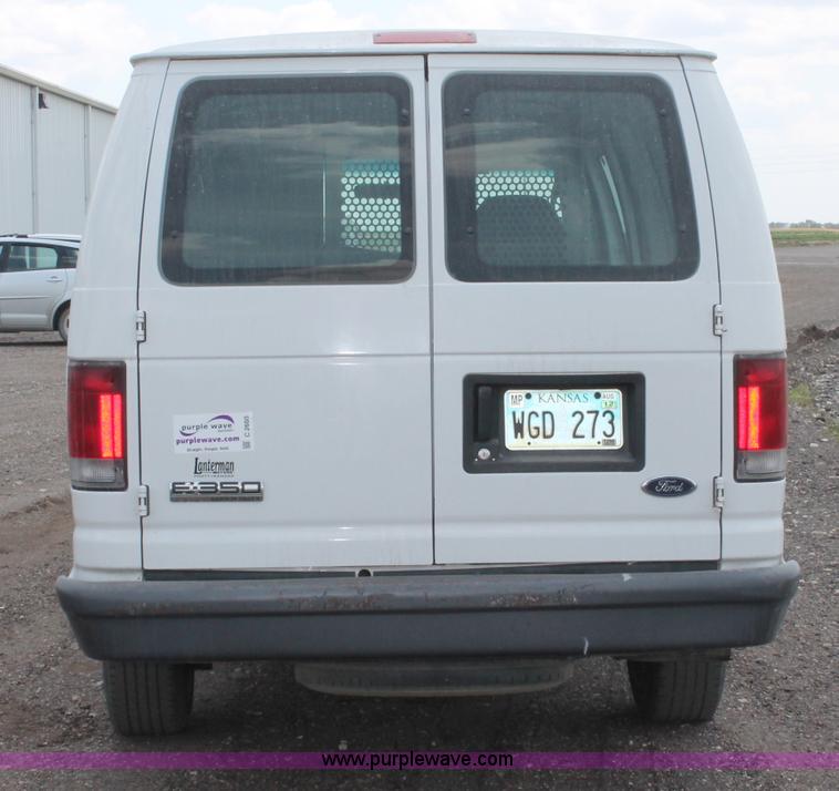 image for item C2600 2006 Ford E350 Super Duty cargo van