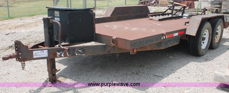 image for item C2605 2000 Roadhog Uniloader tandem axle trailer