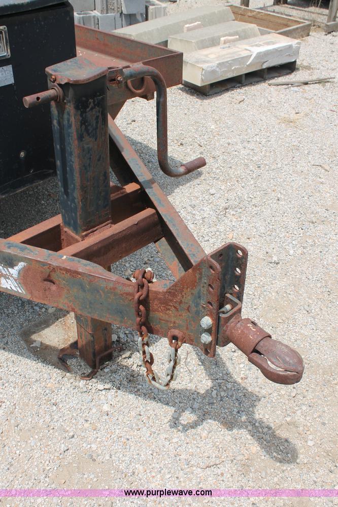 image for item C2605 2000 Roadhog Uniloader tandem axle trailer