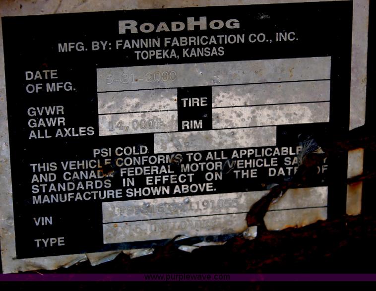 image for item C2605 2000 Roadhog Uniloader tandem axle trailer