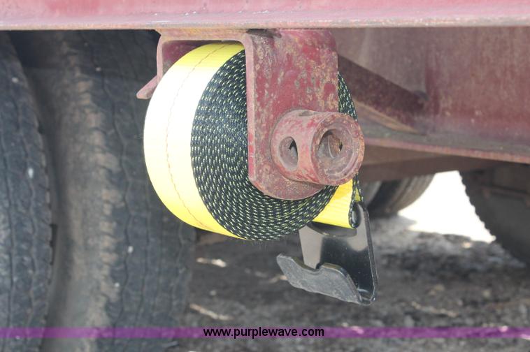 image for item C2609 2001 Roadhog low profile tandem axle gooseneck trailer