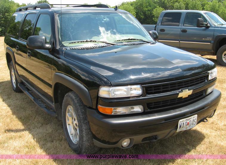 image for item C2613 2006 Chevrolet Suburban 1500 Z71 SUV