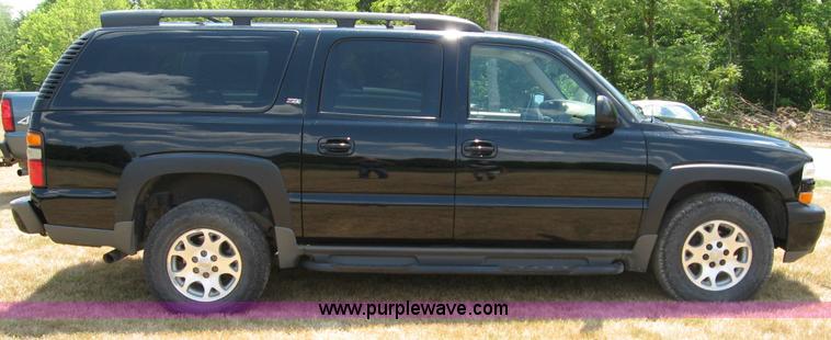 image for item C2613 2006 Chevrolet Suburban 1500 Z71 SUV