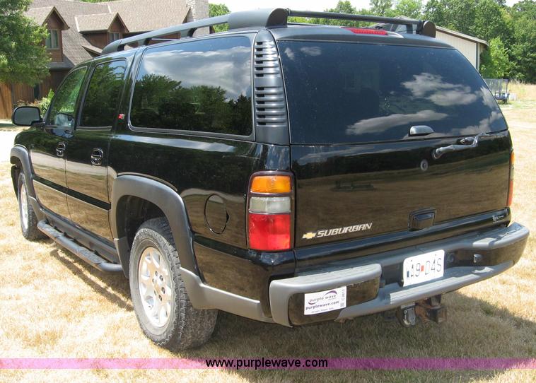 image for item C2613 2006 Chevrolet Suburban 1500 Z71 SUV