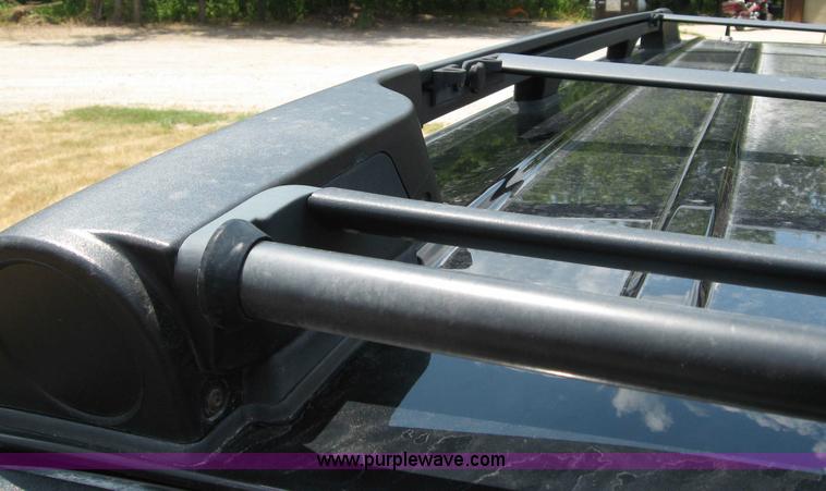 image for item C2613 2006 Chevrolet Suburban 1500 Z71 SUV