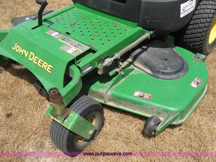 image for item C2615 John Deere 997 ZTRAK lawn mower