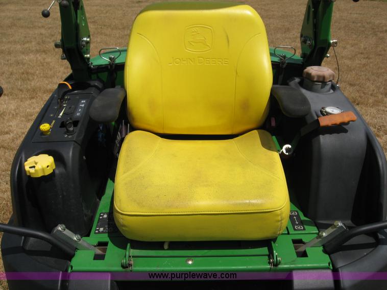 image for item C2615 John Deere 997 ZTRAK lawn mower