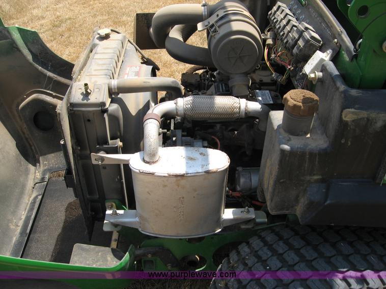 image for item C2615 John Deere 997 ZTRAK lawn mower