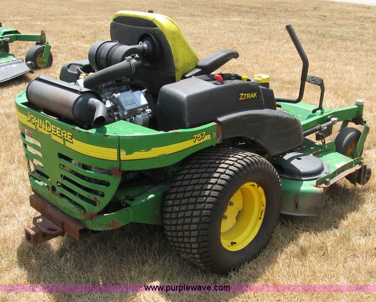 image for item C2616 John Deere 757 ZTRAK lawn mower