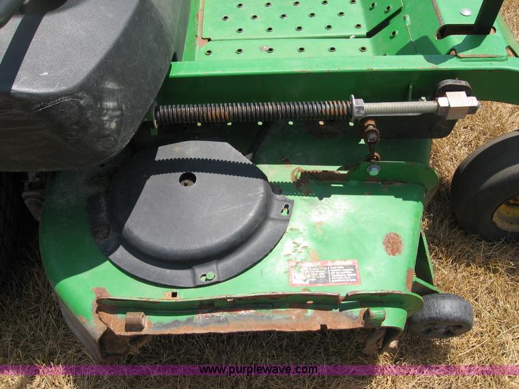 image for item C2616 John Deere 757 ZTRAK lawn mower