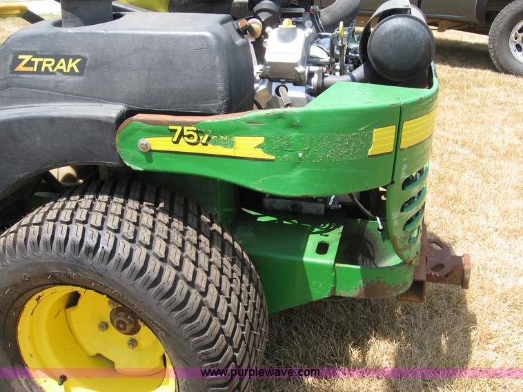 image for item C2616 John Deere 757 ZTRAK lawn mower