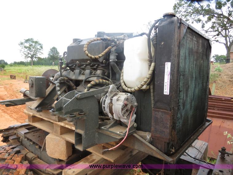 image for item C9719 Re-manufactured Cummins V6 diesel engine