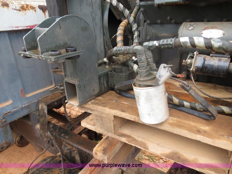 image for item C9719 Re-manufactured Cummins V6 diesel engine