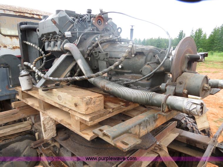 image for item C9719 Re-manufactured Cummins V6 diesel engine