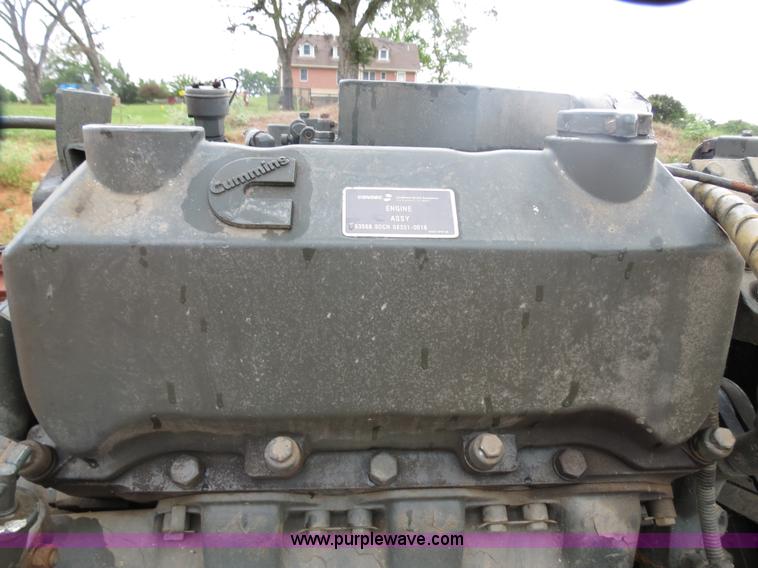 image for item C9719 Re-manufactured Cummins V6 diesel engine