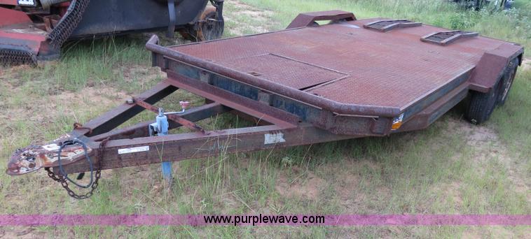 image for item C9720 1993 18' flatbed utility trailer