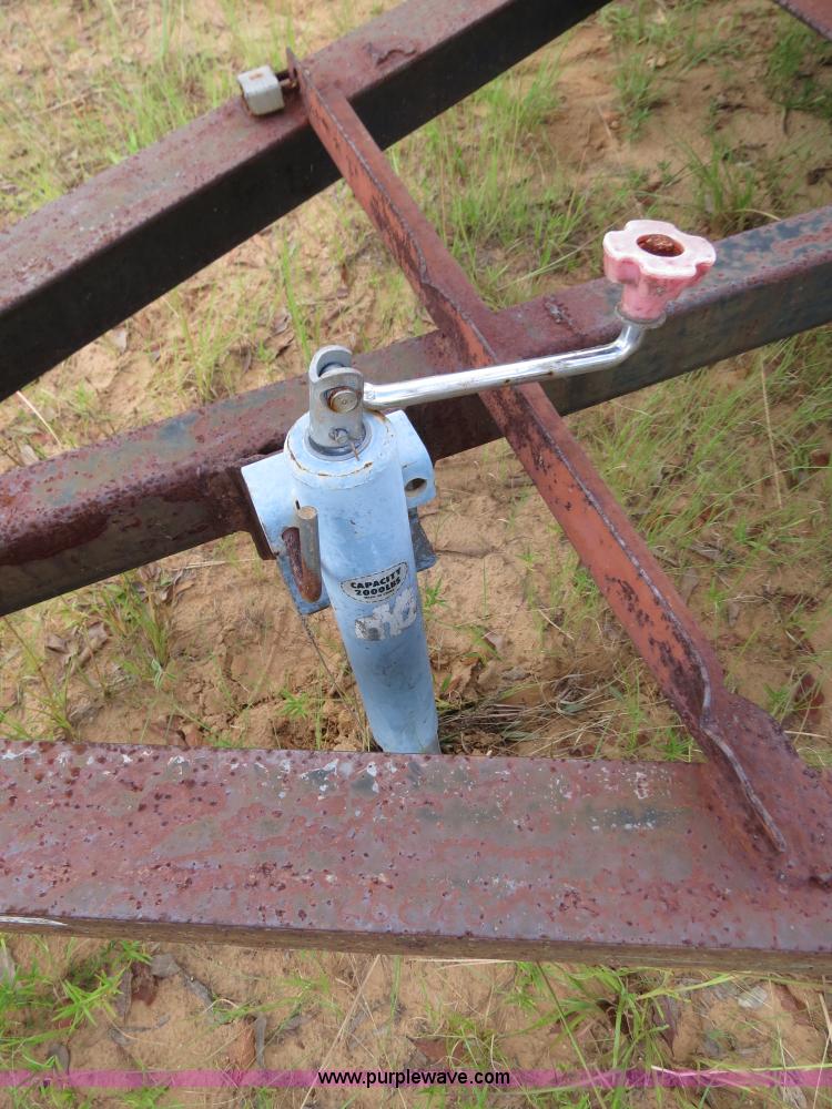 image for item C9720 1993 18' flatbed utility trailer