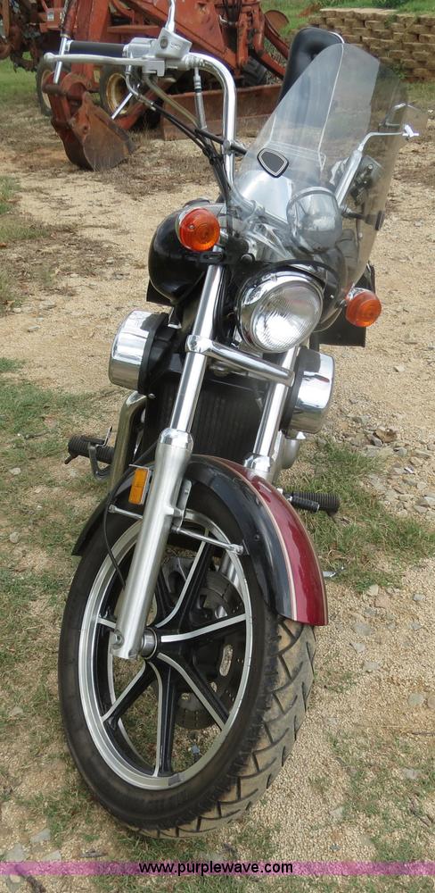 image for item C9733 1998 Kawasaki Vulcan 1500 motorcycle