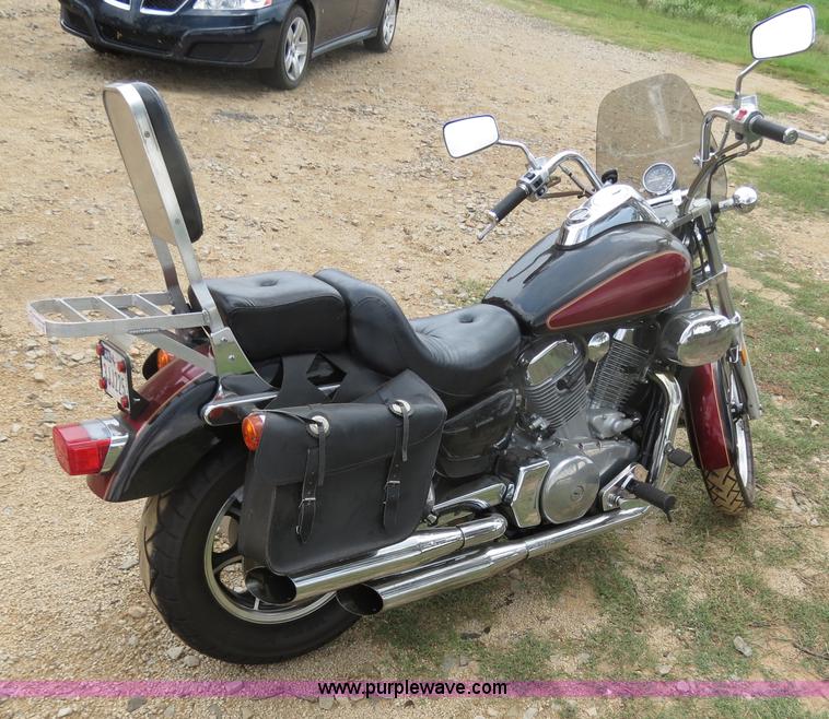 image for item C9733 1998 Kawasaki Vulcan 1500 motorcycle