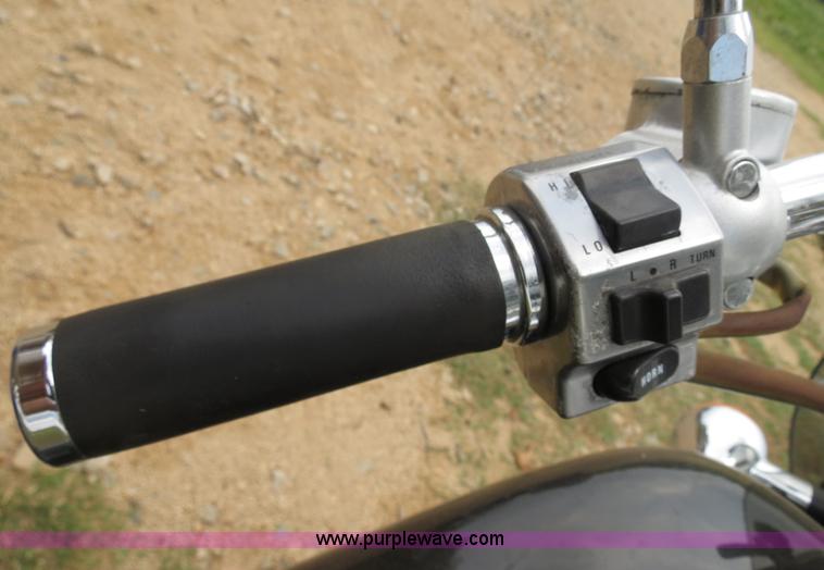 image for item C9733 1998 Kawasaki Vulcan 1500 motorcycle