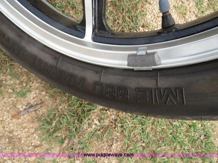 image for item C9733 1998 Kawasaki Vulcan 1500 motorcycle