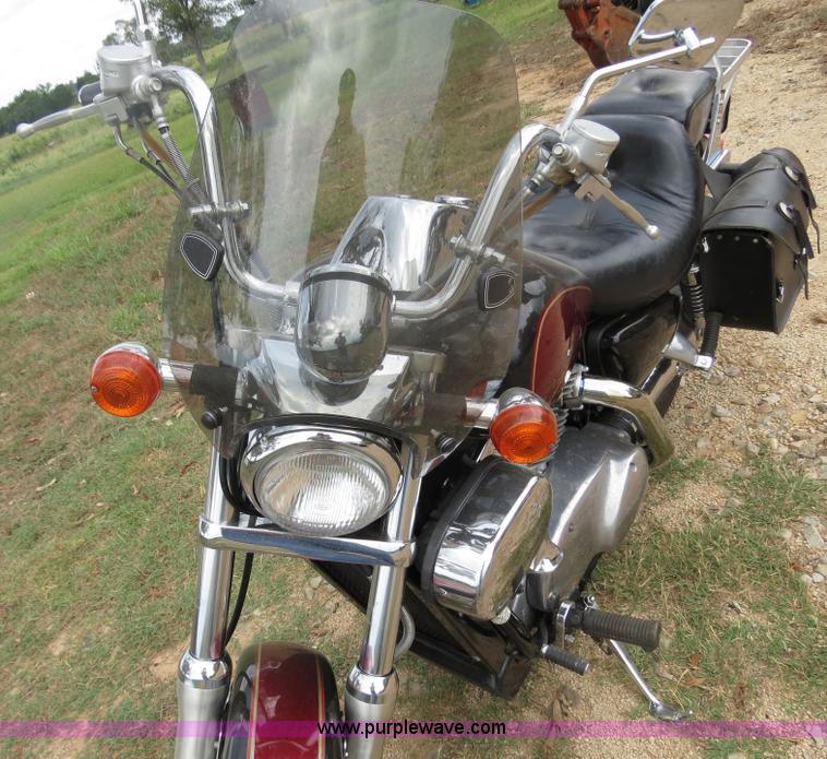 image for item C9733 1998 Kawasaki Vulcan 1500 motorcycle