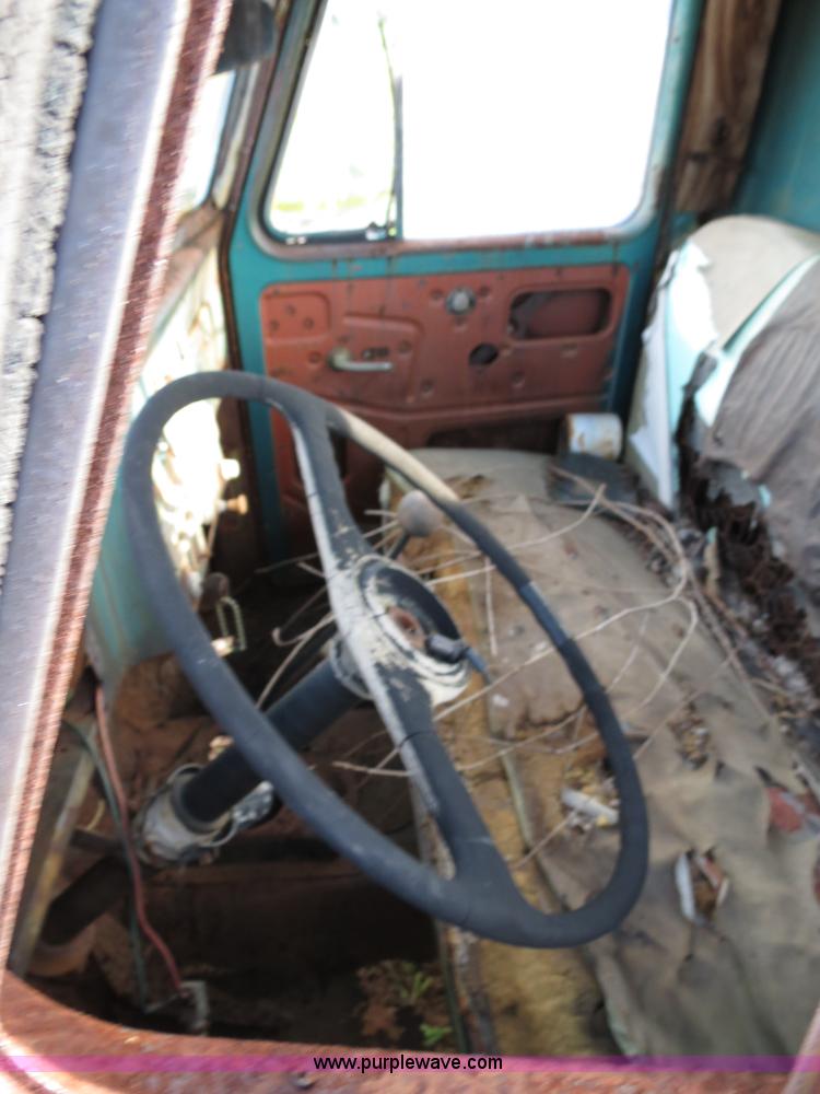 image for item C9734 1962 Willys Jeep pickup truck