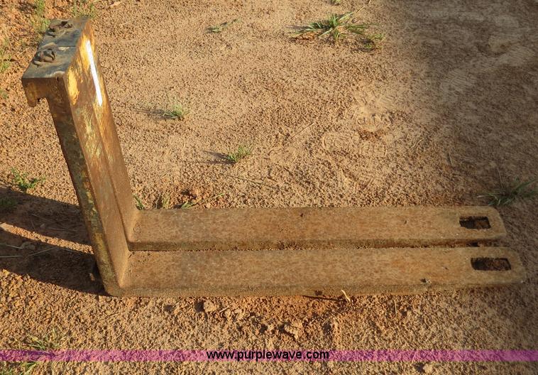 image for item C9736 Set of forklift forks