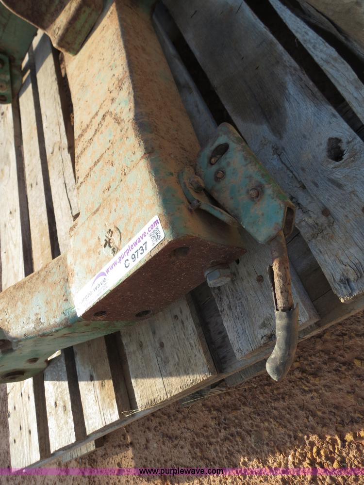 image for item C9737 Category 2/3N three point quick hitch