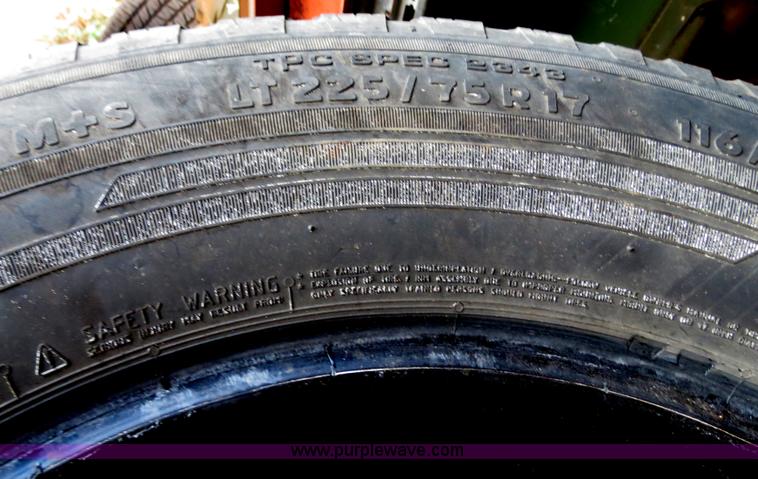 image for item C9742 Assorted tires and rims