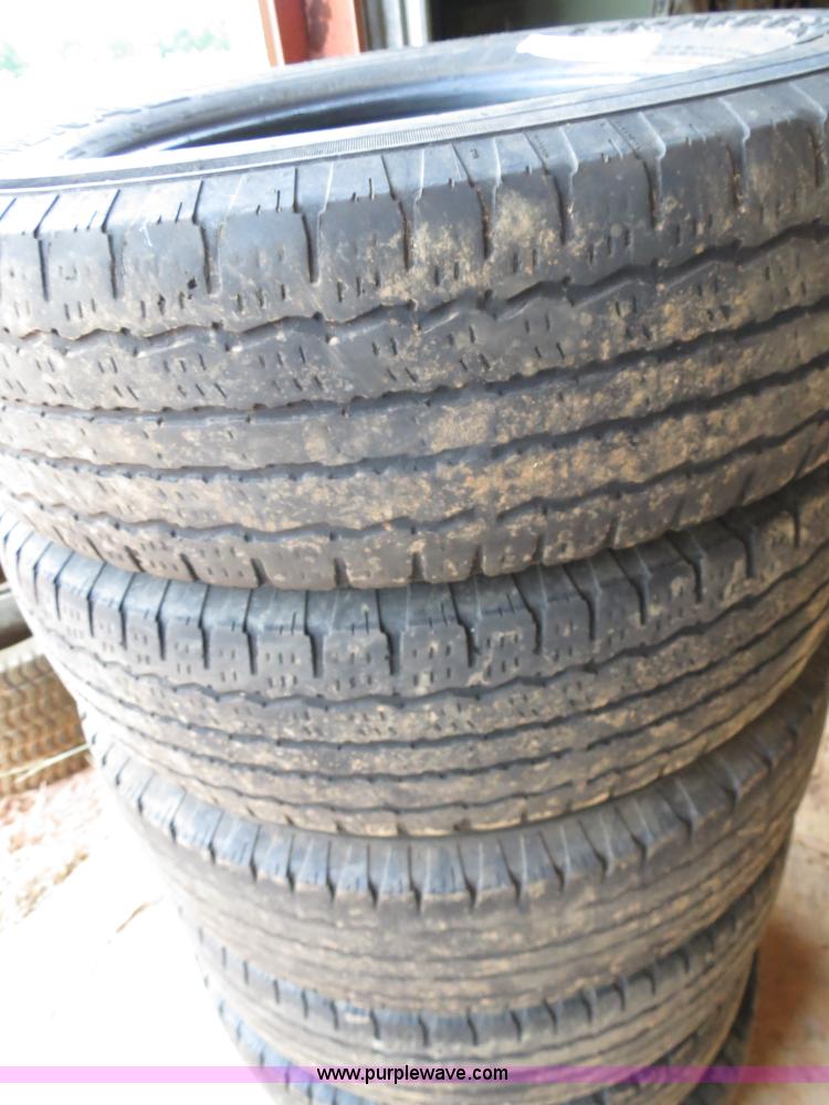 image for item C9742 Assorted tires and rims