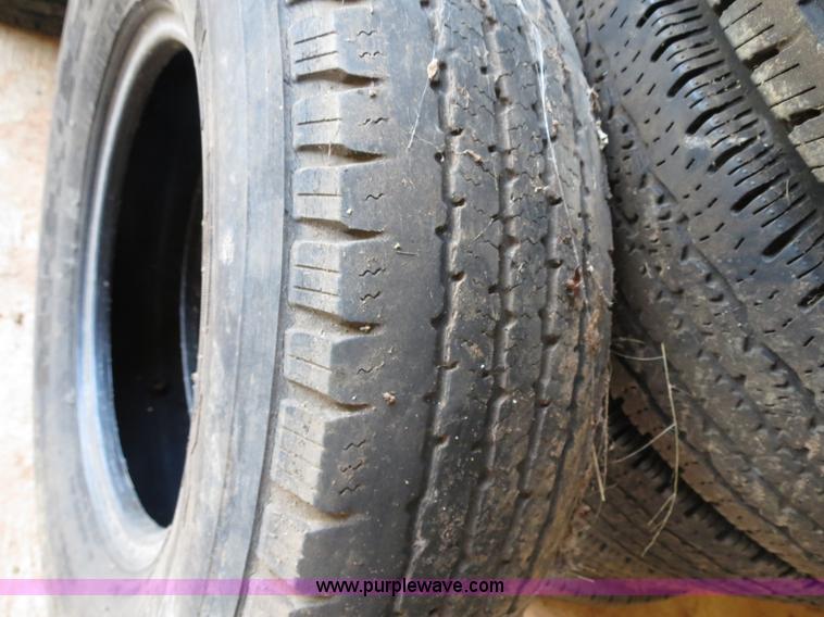 image for item C9742 Assorted tires and rims