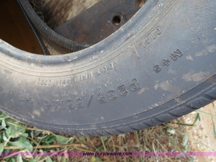 image for item C9742 Assorted tires and rims