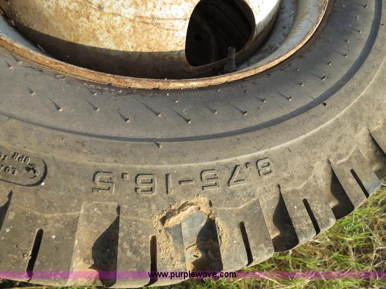 image for item C9742 Assorted tires and rims
