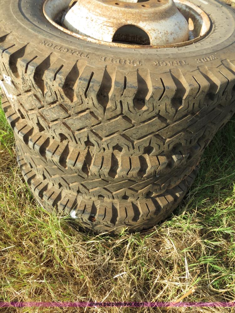 image for item C9742 Assorted tires and rims