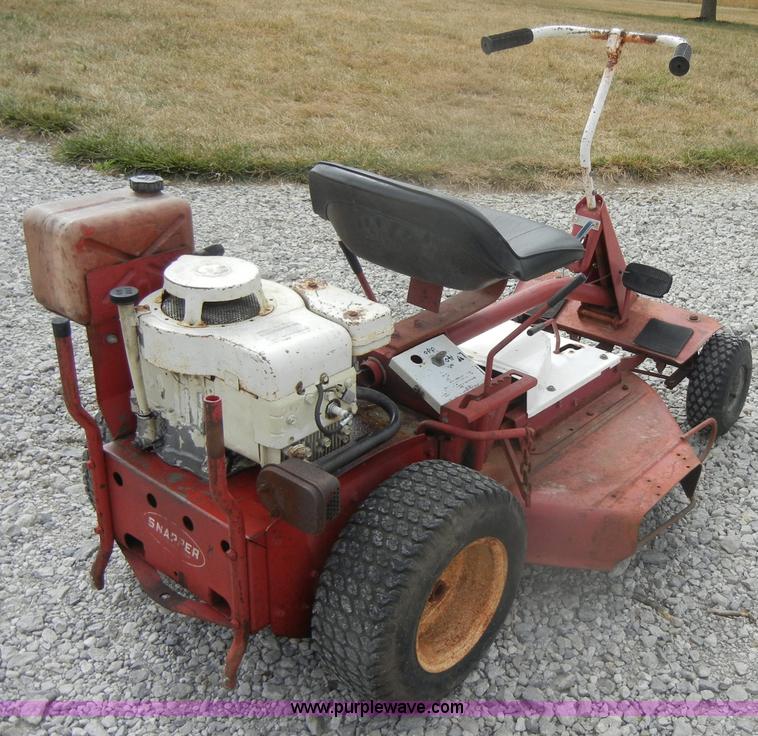 image for item D4261 Snapper Comet lawn mower
