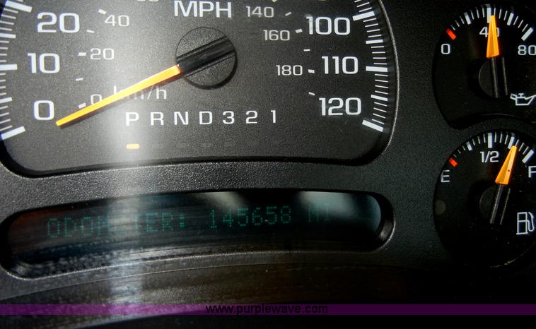 image for item D4361 2006 Chevrolet Silverado 1500 pickup truck