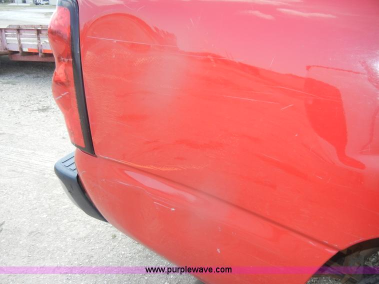 image for item D4361 2006 Chevrolet Silverado 1500 pickup truck