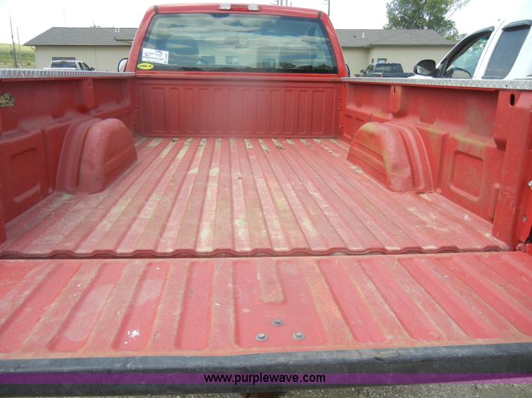 image for item D4361 2006 Chevrolet Silverado 1500 pickup truck