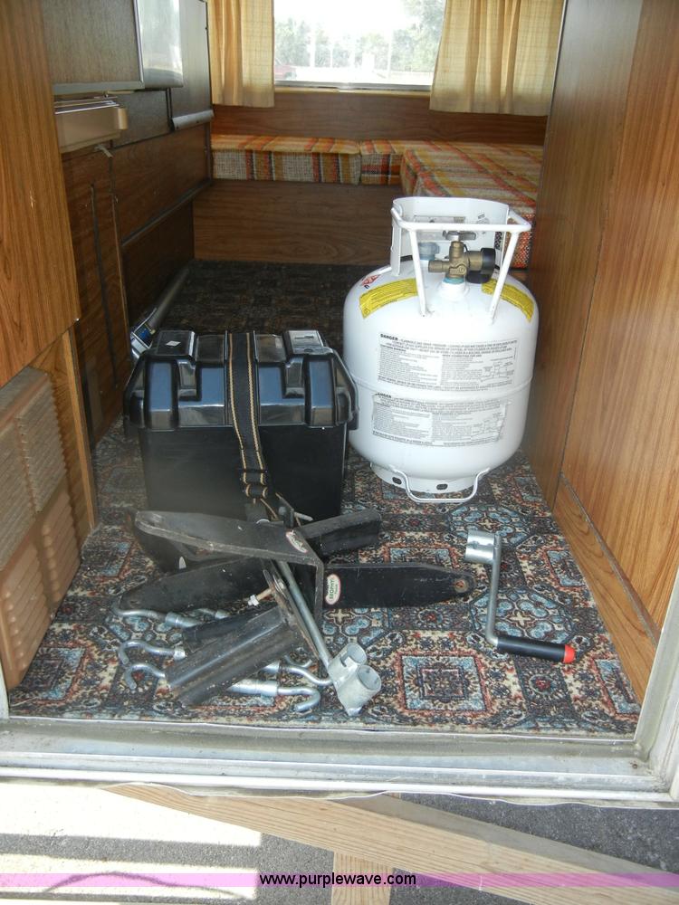 image for item D4362 1983 Keystone four wheel pop-up truck camper