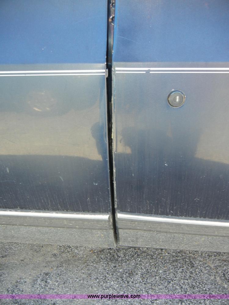 image for item D4376 1991 Chevrolet Suburban Silverado 1500 SUV