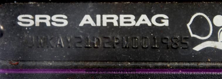 image for item D5268 1993 Infiniti J30T