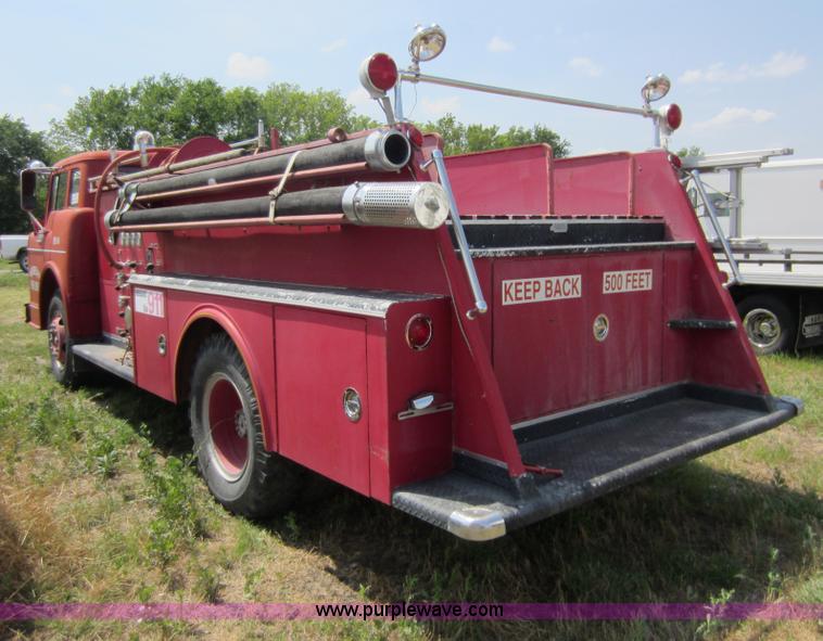 image for item D5577 1964 Ford 750 firetruck