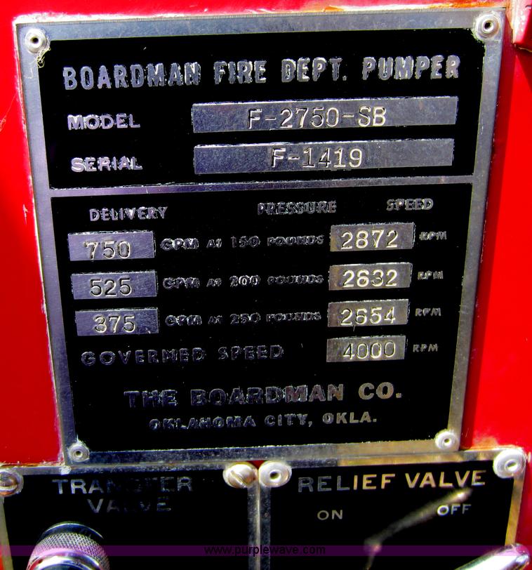 image for item D5577 1964 Ford 750 firetruck