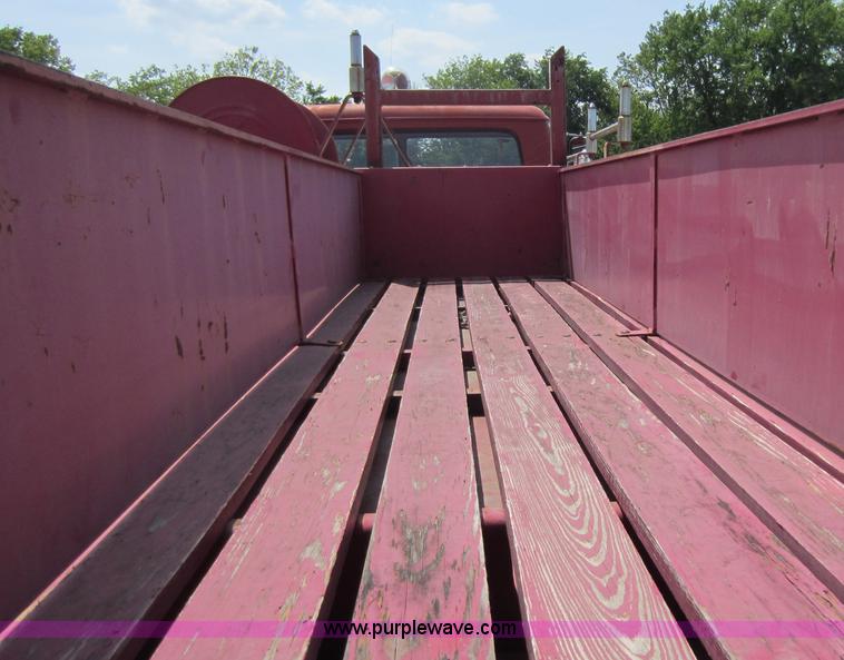 image for item D5577 1964 Ford 750 firetruck